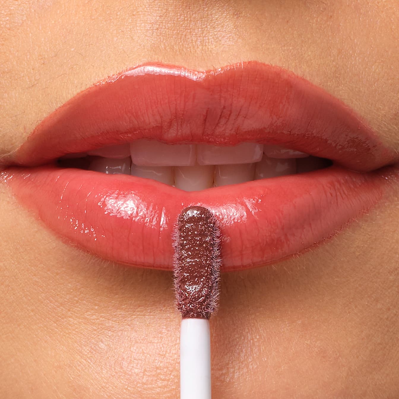 allso Plumper Lip Gloss, Hazelnut